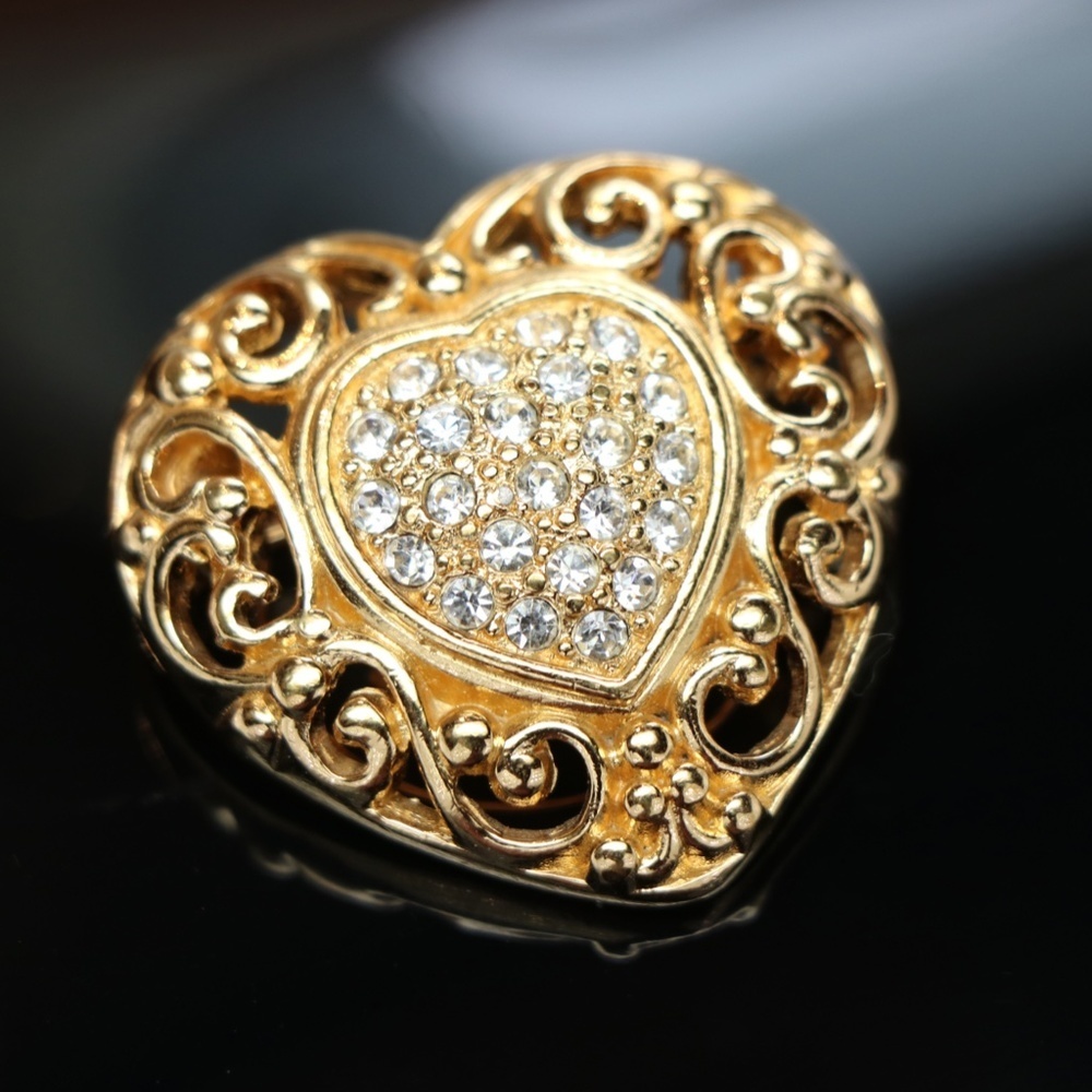 💖 Vintage Christian Dior Crystal Heart Brooch 💝 - Picture 12 of 16
